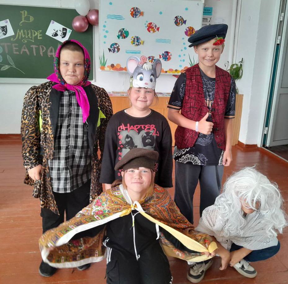 В мире театра: Импровизация по сказке &amp;quot;Колобок&amp;quot;.